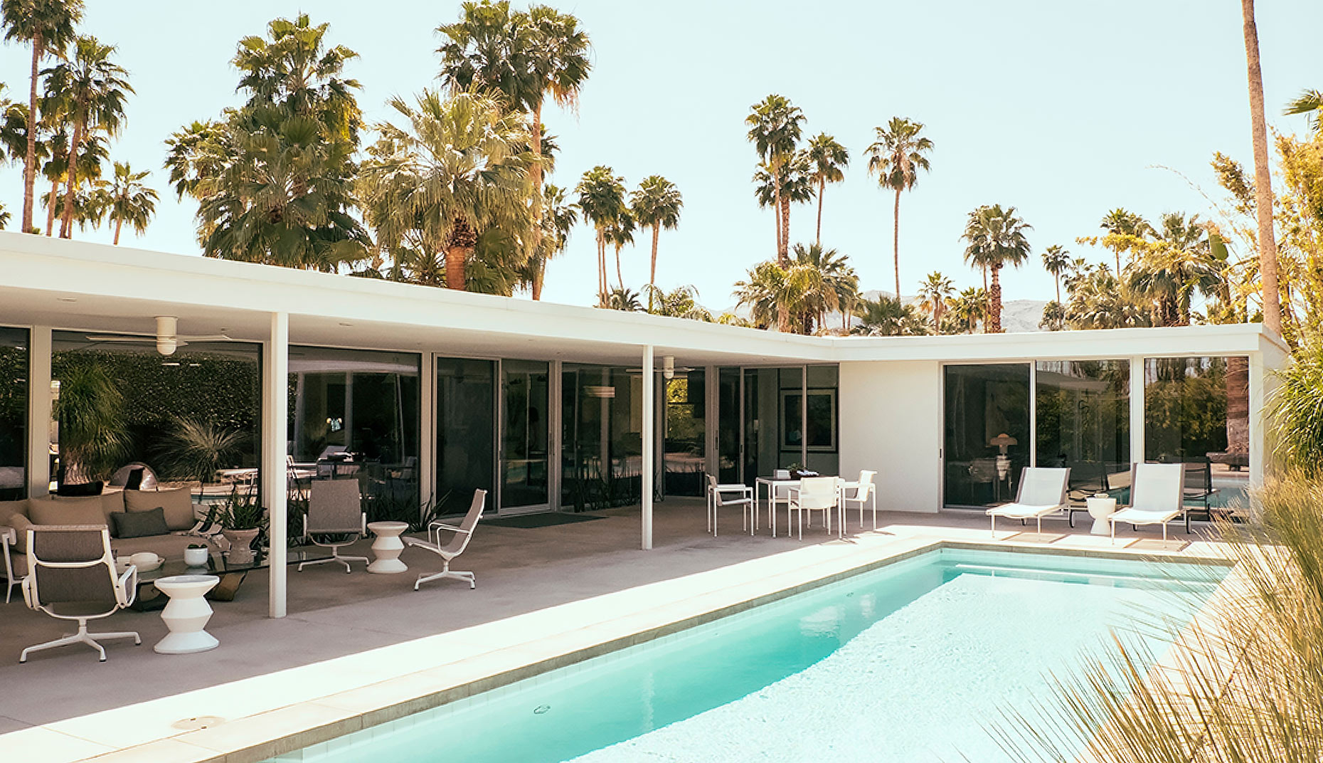 05PS_1860x1072_Palm-Springs_Walters-Style
